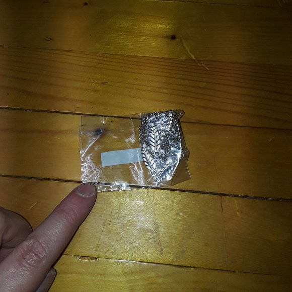 Silver Leaf Boho Barefoot Sandal Anklet - Picture 8 of 8